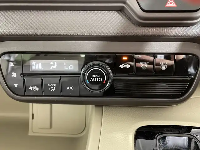 ホンダ Ｎ ＢＯＸ G 福岡県 2017(平29)年 5万km プレミアムホワイトパールⅡ 社外７型メモリーナビゲーション/フルセグテレビ/CD DVD BT/ベンチシート/スマートキー/プッシュスタートエンジン/スペアキー/LEDヘッドライト/純正フロアマット