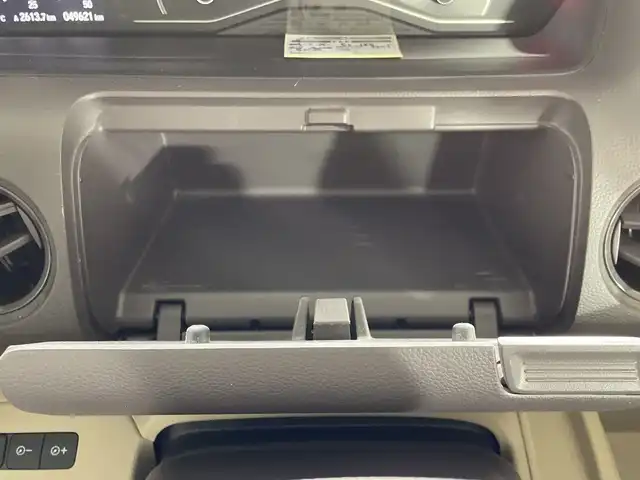 ホンダ Ｎ ＢＯＸ G 福岡県 2017(平29)年 5万km プレミアムホワイトパールⅡ 社外７型メモリーナビゲーション/フルセグテレビ/CD DVD BT/ベンチシート/スマートキー/プッシュスタートエンジン/スペアキー/LEDヘッドライト/純正フロアマット