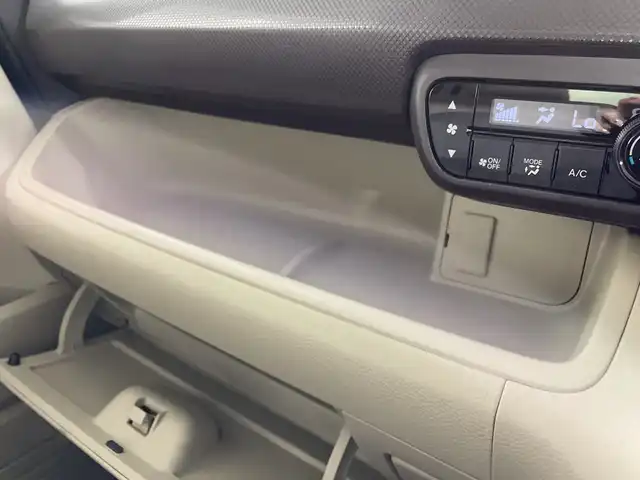 ホンダ Ｎ ＢＯＸ G 福岡県 2017(平29)年 5万km プレミアムホワイトパールⅡ 社外７型メモリーナビゲーション/フルセグテレビ/CD DVD BT/ベンチシート/スマートキー/プッシュスタートエンジン/スペアキー/LEDヘッドライト/純正フロアマット