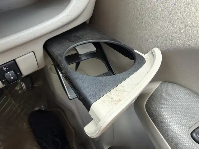 スバル ステラ L 千葉県 2010(平22)年 7万km フロストホワイト 社外７インチナビ/ワンセグＴＶ/社外１４インチアルミホイール/ＥＴＣ/フロアマット/ハロゲンヘッドライト/ドアバイザー