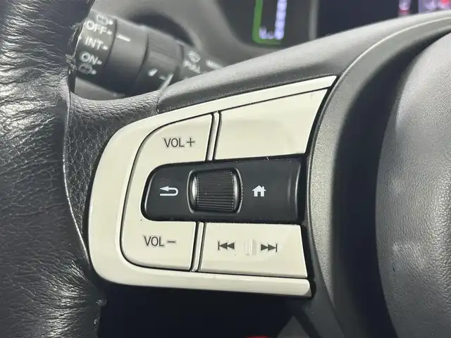 ホンダ フィット e:HEVクロスター 佐賀県 2022(令4)年 3.3万km サーフブルー 純正9インチナビ/CD/DVD/フルセグTV/BT/衝突被害軽減システム/横滑り防止装置/車線逸脱防止/クリアランスソナー/オートライト/LEDヘッドライト/前後ドライブレコーダー/ETC/追従付きクルーズコントロール/オートブレーキホールド/電動格納ミラー/ECOスイッチ/ISOFIX/フロアマット/純正16インチアルミホイール/ドアバイザー