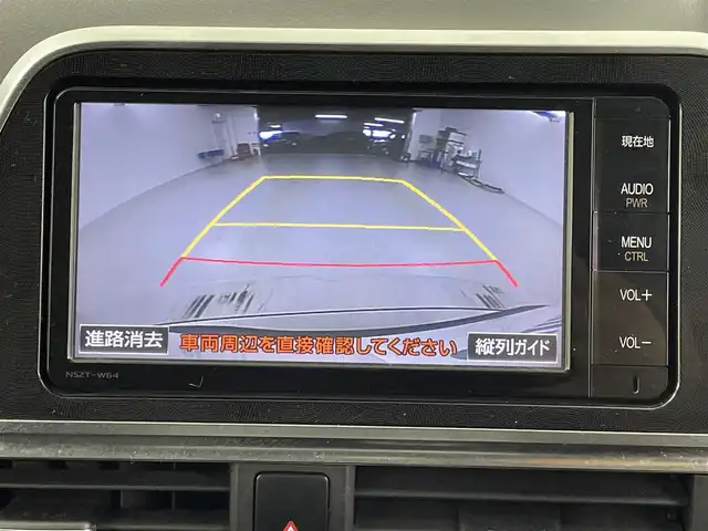 トヨタ シエンタ G 埼玉県 2016(平28)年 5.7万km ホワイトパールクリスタルシャイン 純正ナビ　NSZT-W64/(Bluetooth/CD/DVD/AM/FM)/地デジフルセグ/バックカメラ/ETC/両側パワースライドドア/アイドリングストップ/ステアリングリモコン/プッシュスタート/フロントフォグランプ/純正フロアマット/純正ドアバイザー/純正15インチアルミホイール/ダブルエアバッグ