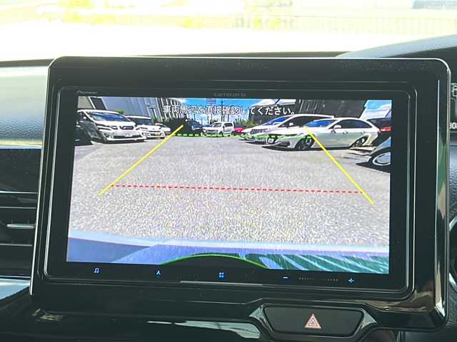 ホンダ Ｎ ＢＯＸ カスタム L ターボ 大阪府 2023(令5)年 2.1万km プレミアムサンライトホワイトパール ワンオーナー/社外メモリナビ/・AM/FM/CD/DVD/Bluetooth/・フルセグテレビ/ETC/クルーズコントロール/衝突軽減ブレーキ/レーンキープアシスト/横滑り防止装置/盗難防止装置/パドルシフト/電動パーキングブレーキ/両側パワースライド/コーナーセンサー/シートヒーター（D席）/LEDヘッドライト/オートマチックハイビーム/オートライト/オートエアコン/プッシュスタートボタン/スマートキー×2/ステアリングリモコン/革巻きステアリング/社外14インチアルミホイール/12V充電器/USBジャック/保証書/取扱説明書