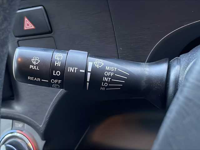 トヨタ アクア S 岩手県 2013(平25)年 10.3万km グレーメタリック 純正ナビ　バックカメラ　Ｂｌｕｅｔｏｏｔｈ　ＣＤ／ＤＶＤ再生　フルセグ　ＥＴＣ　フロントフォグランプ　オートライト　１５インチＡＷ　純正フロアマット　スマートキー　ステアリングスイッチ　ｉストップ