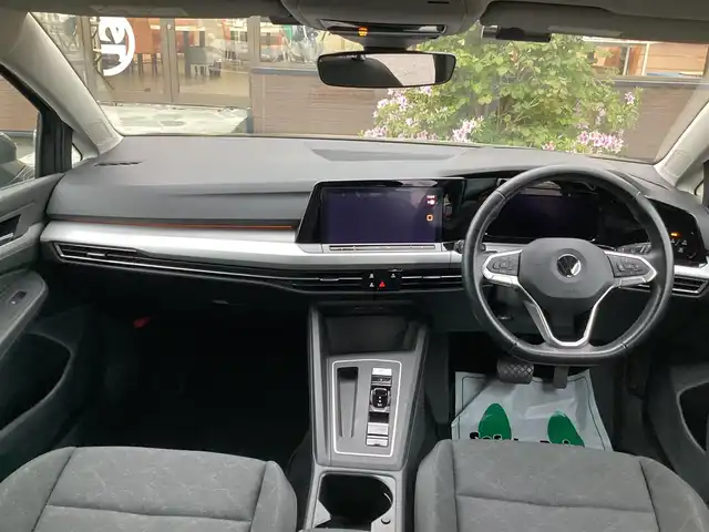 フォルクスワーゲン ＶＷ ゴルフ eTSI アクティブ 宮城県 2021(令3)年 3万km プラチナグレーM 純正ナビ/レーンアシスト/プッシュスタート/ドライブレコーダー/ターボ/Bluetooth接続/バックカメラ/オートライト/純正フロアマット/LEDライト/電動格納ミラー/ミラーウィンカー