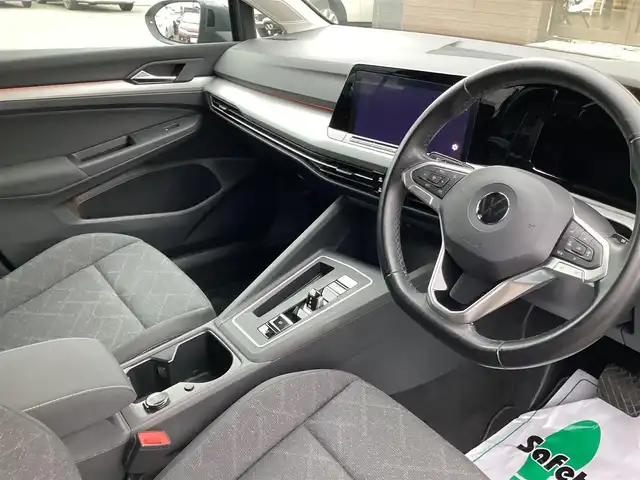 フォルクスワーゲン ＶＷ ゴルフ eTSI アクティブ 宮城県 2021(令3)年 3万km プラチナグレーM 純正ナビ/レーンアシスト/プッシュスタート/ドライブレコーダー/ターボ/Bluetooth接続/バックカメラ/オートライト/純正フロアマット/LEDライト/電動格納ミラー/ミラーウィンカー