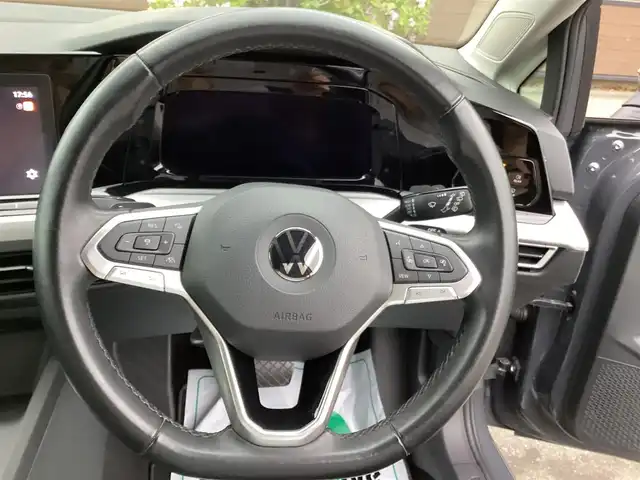 フォルクスワーゲン ＶＷ ゴルフ eTSI アクティブ 宮城県 2021(令3)年 3万km プラチナグレーM 純正ナビ/レーンアシスト/プッシュスタート/ドライブレコーダー/ターボ/Bluetooth接続/バックカメラ/オートライト/純正フロアマット/LEDライト/電動格納ミラー/ミラーウィンカー