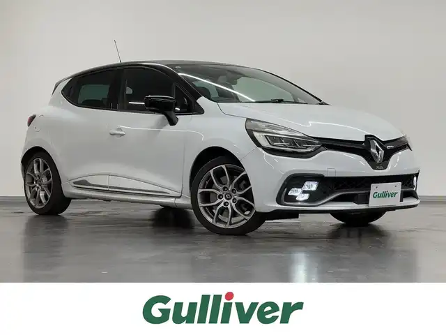 ルノー ルーテシア ルノー スポール シャシースポール 三重県 2017(平29)年 5.2万km ブラングラシエ プレミアムガソリン・ターボ/FF/MTモード付フロア6DCT/10インチ Androidディスプレイオーディオ 社外品/ドライブレコーダー 前方/ETC/安全/・ABS/・クリアランスソナー/・トラクションコントロール/・SRSサイドエアバッグ/装備/・ハーフレザーシート/・クルーズコントロール/・マニュアルエアコン/・パドルシフト/・プッシュスタート/・純正17inAW/・保/取/・カードキーx2