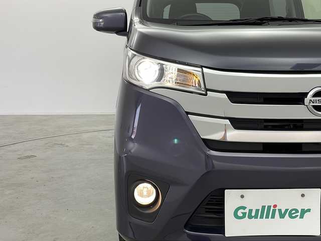 日産 デイズ ハイウェイスター Vセレ +Safty 群馬県 2014(平26)年 1.7万km プレミアムパープルP 純正ナビ　全周囲カメラ　アイドリングストップ　ＥＴＣ　キセノンヘッドライト　フォグランプ　スマートキー　プッシュスタートボタン　革巻きステアリング　純正ドライブレコーダー　横滑り防止装置　禁煙車