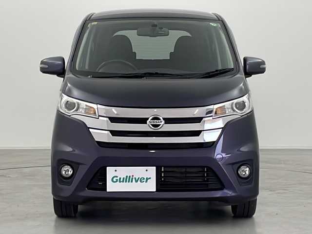 日産 デイズ ハイウェイスター Vセレ +Safty 群馬県 2014(平26)年 1.7万km プレミアムパープルP 純正ナビ　全周囲カメラ　アイドリングストップ　ＥＴＣ　キセノンヘッドライト　フォグランプ　スマートキー　プッシュスタートボタン　革巻きステアリング　純正ドライブレコーダー　横滑り防止装置　禁煙車