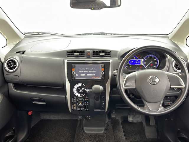 日産 デイズ ハイウェイスター Vセレ +Safty 群馬県 2014(平26)年 1.7万km プレミアムパープルP 純正ナビ　全周囲カメラ　アイドリングストップ　ＥＴＣ　キセノンヘッドライト　フォグランプ　スマートキー　プッシュスタートボタン　革巻きステアリング　純正ドライブレコーダー　横滑り防止装置　禁煙車