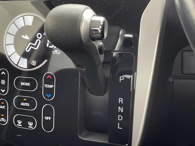日産 デイズ ハイウェイスター Vセレ +Safty 群馬県 2014(平26)年 1.7万km プレミアムパープルP 純正ナビ　全周囲カメラ　アイドリングストップ　ＥＴＣ　キセノンヘッドライト　フォグランプ　スマートキー　プッシュスタートボタン　革巻きステアリング　純正ドライブレコーダー　横滑り防止装置　禁煙車