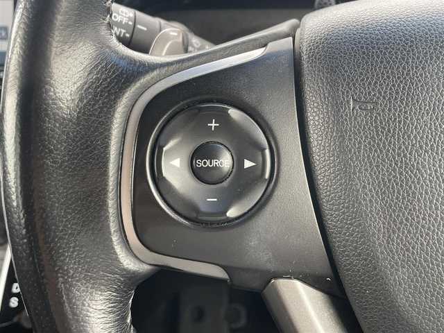 ホンダ ステップワゴン スパーダ クールスピリット 滋賀県 2015(平27)年 9.5万km ホワイトオーキッドパール 純正SDナビ/・フルセグTV/・Bluetooth/・CD/・DVD/・バックカメラ/後席モニター/前後ドラレコ/ETC/ハーフレザー/シートヒーター/革巻きステアリング/パドルシフト/ホンダセンシング/アダプティブ・クルーズ・コントロール/横滑り防止装置/車線維持支援システム/衝突軽減ブレーキ/誤発進抑制機能/歩行者事故低減ステアリング/路外逸脱抑制機能/先行車発進お知らせ機能/標識認識機能/盗難防止装置/アイドリングストップ/LEDヘッドライト/オートライトコントロール/フォグランプ/電格ウィンカーミラー/ドアバイザー/スマートキー/プッシュスタート