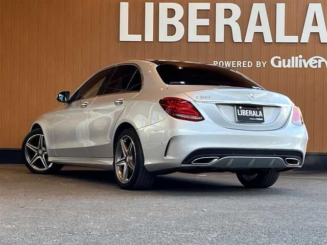 メルセデス・ベンツ Ｃ２００ アバンギャルド AMGライン 宮城県 2015(平27)年 4.6万km シルバー レザーエクスクルーシブパッケージ/パノラミックスライディングルーフ/レーダーセーフティパッケージ/ヘッドアップディスプレイ/COMANDシステムHDDナビゲーションシステム/フルセグTV/バックカメラ/ブラックレザーシート/シートヒーター/メモリ機能付きパワーシート/LEDヘッドライト/オートライト/キーレスゴー/パワートランクリッド/純正18インチAW/ETC車載器/パヒュームアトマイザー/ステアリングスイッチ/パドルシフト/アイドリングストップ/エアサスペンション