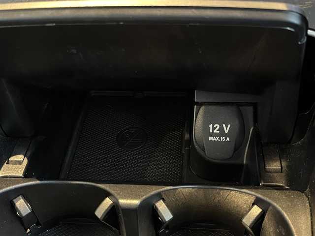 メルセデス・ベンツ Ｃ２００ アバンギャルド AMGライン 宮城県 2015(平27)年 4.6万km シルバー レザーエクスクルーシブパッケージ/パノラミックスライディングルーフ/レーダーセーフティパッケージ/ヘッドアップディスプレイ/COMANDシステムHDDナビゲーションシステム/フルセグTV/バックカメラ/ブラックレザーシート/シートヒーター/メモリ機能付きパワーシート/LEDヘッドライト/オートライト/キーレスゴー/パワートランクリッド/純正18インチAW/ETC車載器/パヒュームアトマイザー/ステアリングスイッチ/パドルシフト/アイドリングストップ/エアサスペンション