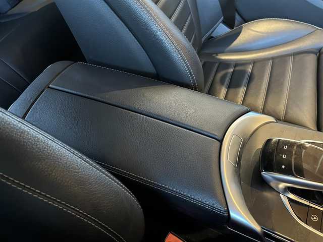 メルセデス・ベンツ Ｃ２００ アバンギャルド AMGライン 宮城県 2015(平27)年 4.6万km シルバー レザーエクスクルーシブパッケージ/パノラミックスライディングルーフ/レーダーセーフティパッケージ/ヘッドアップディスプレイ/COMANDシステムHDDナビゲーションシステム/フルセグTV/バックカメラ/ブラックレザーシート/シートヒーター/メモリ機能付きパワーシート/LEDヘッドライト/オートライト/キーレスゴー/パワートランクリッド/純正18インチAW/ETC車載器/パヒュームアトマイザー/ステアリングスイッチ/パドルシフト/アイドリングストップ/エアサスペンション