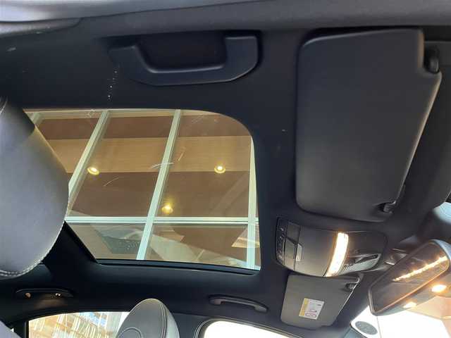 メルセデス・ベンツ Ｃ２００ アバンギャルド AMGライン 宮城県 2015(平27)年 4.6万km シルバー レザーエクスクルーシブパッケージ/パノラミックスライディングルーフ/レーダーセーフティパッケージ/ヘッドアップディスプレイ/COMANDシステムHDDナビゲーションシステム/フルセグTV/バックカメラ/ブラックレザーシート/シートヒーター/メモリ機能付きパワーシート/LEDヘッドライト/オートライト/キーレスゴー/パワートランクリッド/純正18インチAW/ETC車載器/パヒュームアトマイザー/ステアリングスイッチ/パドルシフト/アイドリングストップ/エアサスペンション