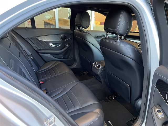 メルセデス・ベンツ Ｃ２００ アバンギャルド AMGライン 宮城県 2015(平27)年 4.6万km シルバー レザーエクスクルーシブパッケージ/パノラミックスライディングルーフ/レーダーセーフティパッケージ/ヘッドアップディスプレイ/COMANDシステムHDDナビゲーションシステム/フルセグTV/バックカメラ/ブラックレザーシート/シートヒーター/メモリ機能付きパワーシート/LEDヘッドライト/オートライト/キーレスゴー/パワートランクリッド/純正18インチAW/ETC車載器/パヒュームアトマイザー/ステアリングスイッチ/パドルシフト/アイドリングストップ/エアサスペンション