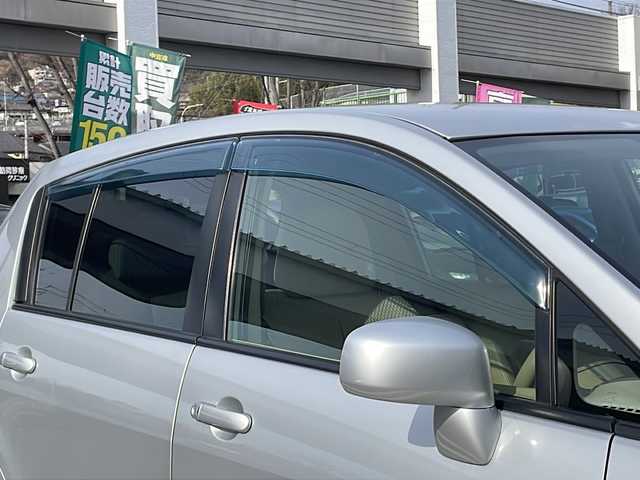 日産 ティーダ