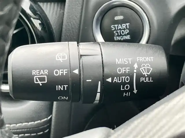 マツダ デミオ XD ブラックレザーリミテッド 静岡県 2016(平28)年 6.7万km メテオグレーマイカ スマートシティブレーキサポート/ブラインドスポットモニタリング/アクティブ・ドライビング・ディスプレイ/社外パイピング（Auto EXe)/車高調/6速MT/純正SDナビ/地デジTV/【DVD/CD再生機能　Bluetooth接続】/バックカメラ/ドライブレコーダー/ハーフレザーシート/前席シートヒーター/革巻きステアリング/ステアリングスイッチ/ETC/LEDヘッドライト/フォグライト/ウインカーミラー/純正16インチアルミホイル/サイド/カーテンエアバッグ/アドバンストキーレスエントリー