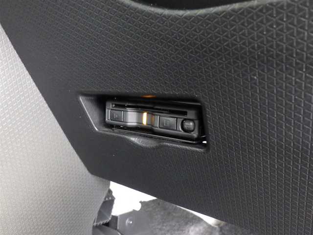 ダイハツ タント カスタム X 千葉県 2022(令4)年 3.1万km シャイニングホワイトパール スマートアシストIII/エコアイドル/両側パワースライドドア/社外SDナビ/地デジTV/【DVD/CD再生機能　Bluetooth接続】/ドライブレコーダー（前後撮影）【ZDR-016】/ステアリングスイッチ/ハーフレザーシート/前席シートヒーター/ETC/LEDヘッドライト/フォグライト/ウインカーミラー/コーナーセンサー/純正14インチアルミホイル/サイド/カーテンエアバッグ/キーフリーシステム