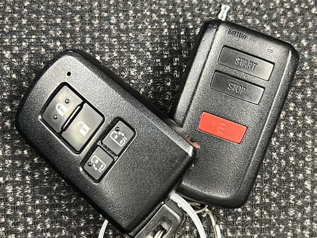 トヨタ シエンタ ファンベースG グランパー 宮城県 2019(令1)年 4.2万km ベージュ Toyota Safety Sense /・プリクラッシュセーフティ/・レーンディパーチャーアラート/・オートマチックハイビーム/カロッツェリアディスプレイオーディオ/ （FH-6500DVD）/・CD.DVD.Bluetooth/バックカメラ/ETC/両側パワースライドドア/革巻きステアリング/ステアリングスイッチ/プッシュスタート/スマートキー/アイドリングストップ/電動格納ミラー/ヘッドライト/純正フロアマット/純正ドアバイザー/純正ホイルキャップ/横滑り防止/ヘッドライトレベライザー