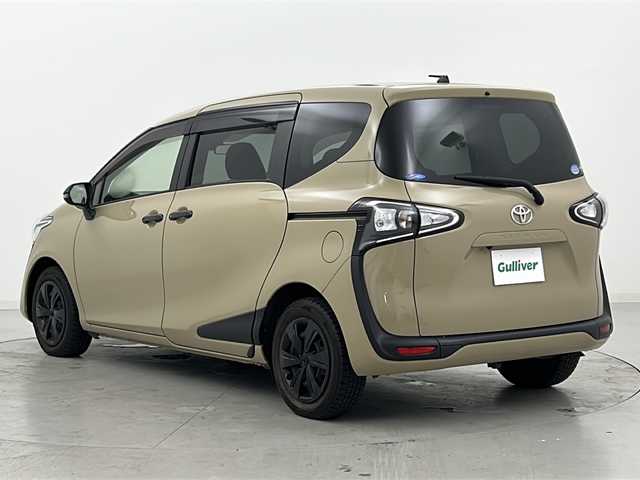 トヨタ シエンタ ファンベースG グランパー 宮城県 2019(令1)年 4.2万km ベージュ Toyota Safety Sense /・プリクラッシュセーフティ/・レーンディパーチャーアラート/・オートマチックハイビーム/カロッツェリアディスプレイオーディオ/ （FH-6500DVD）/・CD.DVD.Bluetooth/バックカメラ/ETC/両側パワースライドドア/革巻きステアリング/ステアリングスイッチ/プッシュスタート/スマートキー/アイドリングストップ/電動格納ミラー/ヘッドライト/純正フロアマット/純正ドアバイザー/純正ホイルキャップ/横滑り防止/ヘッドライトレベライザー
