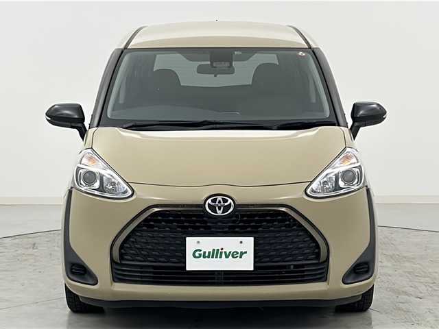 トヨタ シエンタ ファンベースG グランパー 宮城県 2019(令1)年 4.2万km ベージュ Toyota Safety Sense /・プリクラッシュセーフティ/・レーンディパーチャーアラート/・オートマチックハイビーム/カロッツェリアディスプレイオーディオ/ （FH-6500DVD）/・CD.DVD.Bluetooth/バックカメラ/ETC/両側パワースライドドア/革巻きステアリング/ステアリングスイッチ/プッシュスタート/スマートキー/アイドリングストップ/電動格納ミラー/ヘッドライト/純正フロアマット/純正ドアバイザー/純正ホイルキャップ/横滑り防止/ヘッドライトレベライザー
