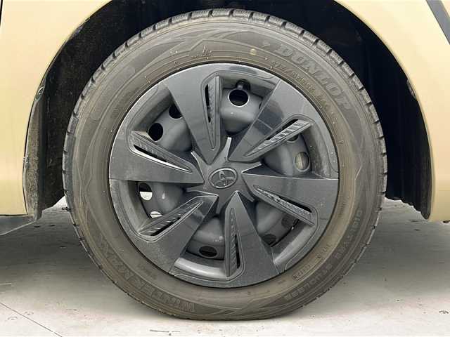 トヨタ シエンタ ファンベースG グランパー 宮城県 2019(令1)年 4.2万km ベージュ Toyota Safety Sense /・プリクラッシュセーフティ/・レーンディパーチャーアラート/・オートマチックハイビーム/カロッツェリアディスプレイオーディオ/ （FH-6500DVD）/・CD.DVD.Bluetooth/バックカメラ/ETC/両側パワースライドドア/革巻きステアリング/ステアリングスイッチ/プッシュスタート/スマートキー/アイドリングストップ/電動格納ミラー/ヘッドライト/純正フロアマット/純正ドアバイザー/純正ホイルキャップ/横滑り防止/ヘッドライトレベライザー