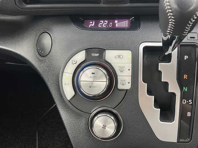 トヨタ シエンタ ファンベースG グランパー 宮城県 2019(令1)年 4.2万km ベージュ Toyota Safety Sense /・プリクラッシュセーフティ/・レーンディパーチャーアラート/・オートマチックハイビーム/カロッツェリアディスプレイオーディオ/ （FH-6500DVD）/・CD.DVD.Bluetooth/バックカメラ/ETC/両側パワースライドドア/革巻きステアリング/ステアリングスイッチ/プッシュスタート/スマートキー/アイドリングストップ/電動格納ミラー/ヘッドライト/純正フロアマット/純正ドアバイザー/純正ホイルキャップ/横滑り防止/ヘッドライトレベライザー