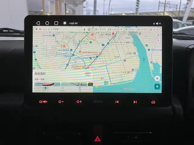 スズキ ジムニー XC 山口県 2022(令4)年 1万km ミディアムグレー 1inリフトアップ(バネ)/社外ディスプレイオーディオ/　＆バックカメラ/社外16インチアルミ/デュアルセンサーブレーキサポート/純正フロアマット/純正フォグランプ/ウィンカーミラー/スマートキー/エンジンプッシュスタート/オートライト/フロントシートヒーター/ETC