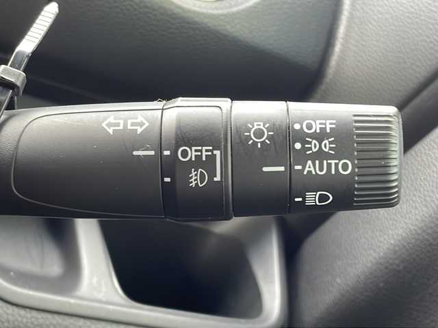 ホンダ Ｎ ＢＯＸ カスタム L ターボ 長野県 2022(令4)年 4万km プラチナホワイトパール 純正８インチSDナビ/BluetoothAudio/DVD再生可能/ビルトインETC/フルセグTV/バックカメラ/両側パワースライドドア/ハーフレザーシート/前席シートヒーター/革巻きステアリング/ステアリングスイッチ/ステアリングスイッチ/パドルシフト/ＭＴモード付ＡＴ/LEDヘッドランプ/フォグランプ/オートライト/スマートキー＆プッシュスタート/電動格納ミラー/純正15インチAW/純正フロアマット/W＋サイド＋カーテンエアバッグ/ＵＳＢ入力端子/ホンダセンシング/衝突軽減ブレーキ/誤発進抑制機能/後方誤発進抑制機能/路外逸脱抑制機能/車線維持支援システム/アダプティブクルーズコントロール/オートハイビーム/先行車発進お知らせ機能/歩行者事故低減ステアリング/標識認識機能/コーナーセンサー