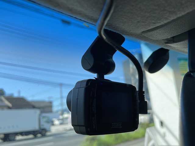 ホンダ Ｎ ＯＮＥ プレミアム Lパッケージ 高知県 2013(平25)年 6.5万km プレミアムブルームーンパール 前後ドラレコ/ETC/プッシュスタート/純正アルミ/ツートーン