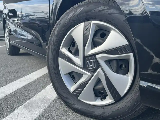 ホンダ フリード ハイブリット G ホンダセンシング 福岡県 2021(令3)年 5.9万km クリスタルブラックパール 社外7型SDナビ(フルセグTV/CD/DVD/BT)/ホンダセンシング/バックカメラ/ドラレコ/クルコン/両側パワスラ/ETC/シートヒーター/USB/スペアキー/プッシュスタート/スマートキー