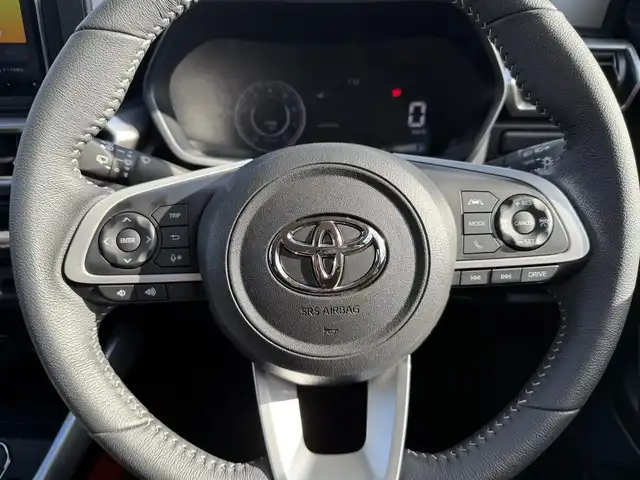 トヨタ ライズ Z 兵庫県 2025(令7)年 0.7万km パールホワイトⅢ 社外ナビ/バックモニター/純正17インチアルミホイール/ETC/両前席シートヒーター/LEDヘッドライト/フォグランプ(F/R)/オートハイビーム/レーダークルーズコントロール/電子パーキング＆オートホールド/Pセンサー