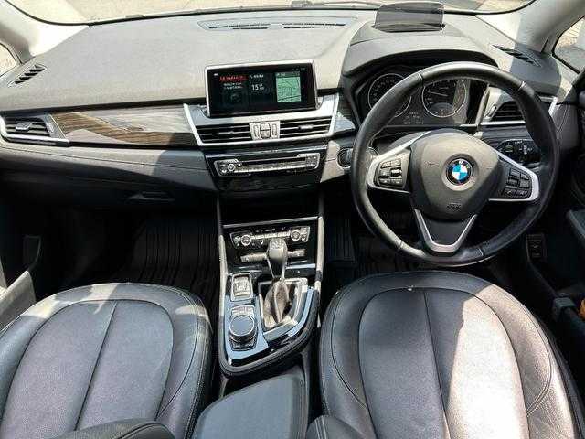 ＢＭＷ ２１８ｉ グランツアラー ラグジュアリー 埼玉県 2018(平30)年 3.9万km アルピンホワイトⅢ アドバンスドアクティブセーフティＰＫＧ　/ＡＣＣ　/ＨＵＤ　/黒革シート　/シートヒーター　/パワーシート　/純正ナビ　/バックカメラ　/パワーバックドア　/コンフォートアクセス　/ＥＴＣ　/ドライブレコーダー