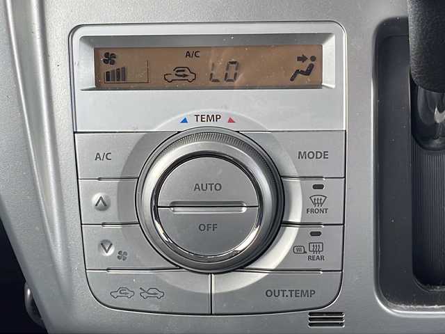 スズキ ハスラー J 三重県 2019(令1)年 8.2万km クールカーキパールメタリック/ホワイト2トーンルーフ プッシュスタート/アイドリングストップ/横滑り防止/レーンキープアシスト/衝突軽減ブレーキ/ステアリングリモコン/革巻きステアリング/USB給電ポート/シートヒーター(前席)/社外ナビ(AM/FM/CD/DVD/TV/BT)/フルセグTV/前方ドラレコ/ビルトインETC/純正フロアマット/オートライト/スペアキー/禁煙車/電動格納ミラー