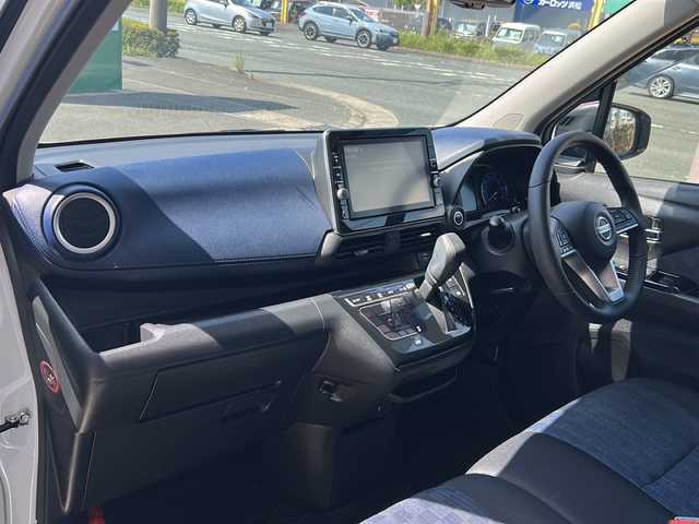 日産 デイズ HWS X プロパイロットED 静岡県 2020(令2)年 3.4万km プレミアムサンシャインオレンジメタリック/シルキーホワイト プロパイロット/・レーダークルーズコントロール/・オートホールド/・プリクラッシュ/・コーナーセンサー前後/・横滑り防止/・アラウンドビューモニター/・バックカメラ/9インチ純正ナビ/・CD/DVD/TV/USB/主要装備/・LEDライト/・フォグライト/・オートライト/・オートハイビーム/・プッシュスタート/・ETC/・アイドリングストップ/・ステアリングリモコン