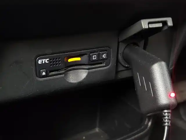 ホンダ Ｎ ＢＯＸ 2トーン カスタム SSパッケージ 愛知県 2016(平28)年 15.5万km 赤／黒 代車使用落札不可/純正メモリナビ/(Bluetooth・ワンセグテレビ・CD・DVD・AM・FM)/ETC/バックカメラ/ステアリングスイッチ/ラゲッジルームランプ/電動格納ミラー/フォグランプ/リアサンシェード/片側パワースライドドア/サイドビューサポートミラー/ウィンカーミラー/純正14インチオールブラックAW