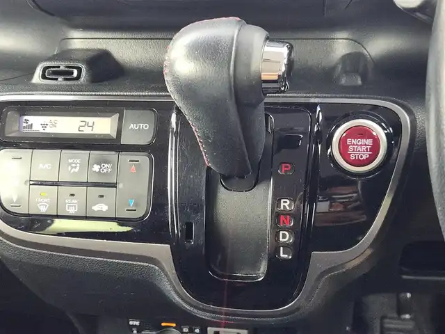 ホンダ Ｎ ＢＯＸ 2トーン カスタム SSパッケージ 愛知県 2016(平28)年 15.5万km 赤／黒 代車使用落札不可/純正メモリナビ/(Bluetooth・ワンセグテレビ・CD・DVD・AM・FM)/ETC/バックカメラ/ステアリングスイッチ/ラゲッジルームランプ/電動格納ミラー/フォグランプ/リアサンシェード/片側パワースライドドア/サイドビューサポートミラー/ウィンカーミラー/純正14インチオールブラックAW