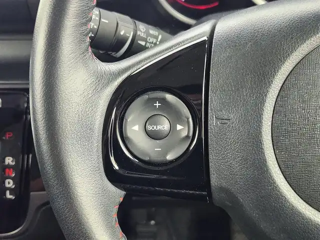 ホンダ Ｎ ＢＯＸ 2トーン カスタム SSパッケージ 愛知県 2016(平28)年 15.5万km 赤／黒 代車使用落札不可/純正メモリナビ/(Bluetooth・ワンセグテレビ・CD・DVD・AM・FM)/ETC/バックカメラ/ステアリングスイッチ/ラゲッジルームランプ/電動格納ミラー/フォグランプ/リアサンシェード/片側パワースライドドア/サイドビューサポートミラー/ウィンカーミラー/純正14インチオールブラックAW