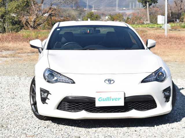 トヨタ ８６ GT LTD ハイパーパフォーマ 兵庫県 2017(平29)年 2万km クリスタルホワイトパール ハーフレザーシート/両前席シートヒーター/純正17インチアルミホイール/LEDヘッドライト/フォグランプ/オートライト/ETC/ブレンボ製ブレーキ/純正SACHSアブソーバー/トルセンLSD
