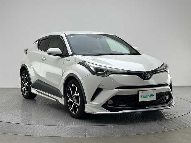 トヨタ Ｃ－ＨＲ G 兵庫県 2017(平29)年 3.5万km ホワイトパールクリスタルシャイン レーザーシート/シートヒーター/純正SDナビ＆フルセグTV/（BT＆SD＆FM＆AM）/TVキャンセラー/バックカメラ/ビルトインETC/純正ドライブレコーダー/コーナーセンサー/モデリスタエアロ/オートライト/LEDライト/LEDフォグランプ/純正１８inアルミホイール/スマートキー/プッシュスタート/スペアキー有り