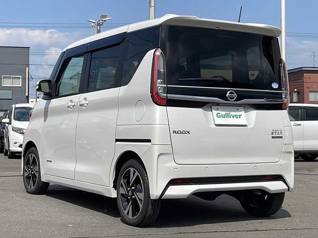 日産 ルークス ハイウェイスター Gターボ 道北・旭川 2021(令3)年 4.2万km ホワイトパール ・4WD/・禁煙車/・純正9型メモリナビ MM320D-L/（CD/DVD/フルセグ/AUX/NissanConnectサービス）/・片側パワースライドドア/・前後ドライブレコーダー/・ＡＷ冬タイヤ積載（166/55/R15）/・エマージェンシーブレーキ/・車線逸脱警報/・インテリジェントパーキングアシスト/・純正エンジンスターター/・セカンドテーブル/・前後コーナーセンサー/・ステアリングスイッチ/・LEDヘッドライト/・ビルトインETC/・電動格納ミラー/・ライトレベライザー/・純正ドアバイザー/・純正フロアマット/・保証書/・取扱説明書/・スペアキー1本