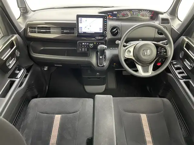 ホンダ Ｎ ＢＯＸ G L ホンダセンシング 岡山県 2018(平30)年 5.8万km クリスタルブラックパール 純正ナビ/【Bluetooth/フルセグTV/Carplay/CD/DVD】/型番:VXU-185NBi/バックカメラ/レーダークルーズコントロール/LEDヘッドライト/LEDフォグランプ/オートハイビーム/ビルトインETC/両側パワースライドドア/衝突軽減ブレーキシステム/純正フロアマット/プッシュスタート/純正１４インチアルミホイール/スマートキー×2