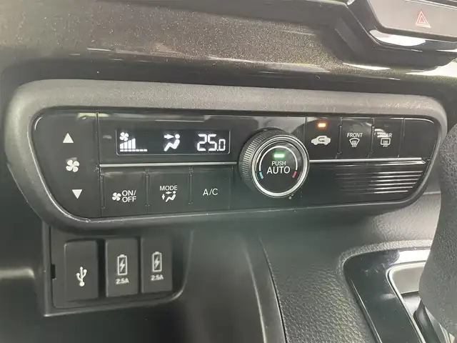 ホンダ Ｎ ＢＯＸ G L ホンダセンシング 岡山県 2018(平30)年 5.8万km クリスタルブラックパール 純正ナビ/【Bluetooth/フルセグTV/Carplay/CD/DVD】/型番:VXU-185NBi/バックカメラ/レーダークルーズコントロール/LEDヘッドライト/LEDフォグランプ/オートハイビーム/ビルトインETC/両側パワースライドドア/衝突軽減ブレーキシステム/純正フロアマット/プッシュスタート/純正１４インチアルミホイール/スマートキー×2
