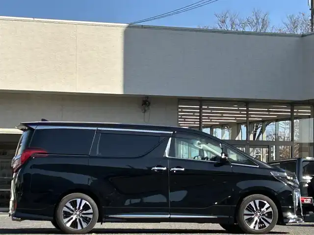トヨタ アルファード S Cパッケージ 宮城県 2021(令3)年 2.7万km ブラック 1オーナー//モデリスタエアロ//純正ディーラーナビ（AM、FM、DVD、TV、BT）//ツインムーンルーフ//前後ドラレコ//純正フリップダウンモニター//純正フロアマット//レーダークルコン//デジタルインナーミラー//バックカメラ//黒革シート//USBポート//ステアリングヒーター//横滑り防止機能//パワーバックドア//パワーシート（D席・N席・後席）//両側パワースライドドア//前席シートヒーター　エアシート//メモリーシート//１００V電源//プッシュスタート