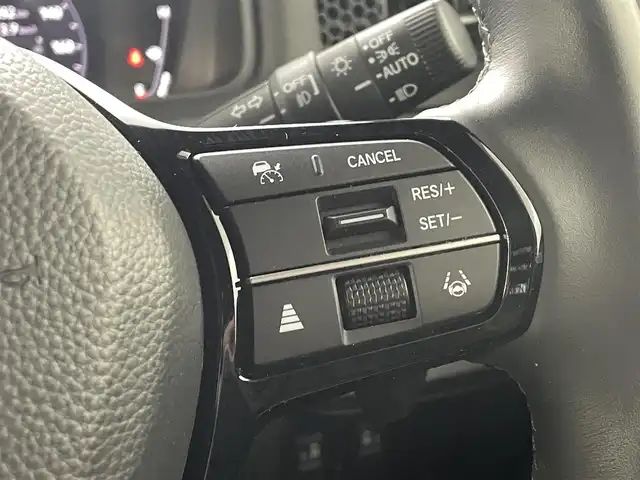 ホンダ ステップワゴン スパーダ eHEV プレミアムライン 福島県 2022(令4)年 5.2万km クリスタルブラックパール ホンダセンシング/・衝突軽減ブレーキ（CMBS）/・誤発進抑制機能/・後方誤発進抑制機能/・近距離衝突軽減ブレーキ/・歩行者事故低減ステアリング/・路外逸脱抑制機能/・アダプティブクルーズコントロール（ACC）/・車線維持支援システム（LKAS）/・トラフィックジャムアシスト(渋滞運転支援機能）/・先行車発進お知らせ機能/・標識認識機能/・アダプティブドライビングビーム/・パーキングセンサーシステム/・後退出庫サポート/・急アクセル抑制機能/純正11.4インチナビ/・フルセグ/CD/DVD/USB/BT/FM/AM/・マルチビューカメラシステム/・ETC/前後ドライブレコーダー/両側パワースライドドア/電動リアゲート/革巻きステアリング/・パドルシフト/・ステアリングスイッチ/ハーフレザーシート/・前席シートヒーター/オットマン/ＬＥＤヘッドライト/・フォグランプ/・オートライト/電動パーキングブレーキ/・オートブレーキホールド/電動格納ミラー/・ウィンカーミラー/スマートキー/・プッシュスタート/純正ラバーマット/ドアバイザー/純正17インチＡＷ