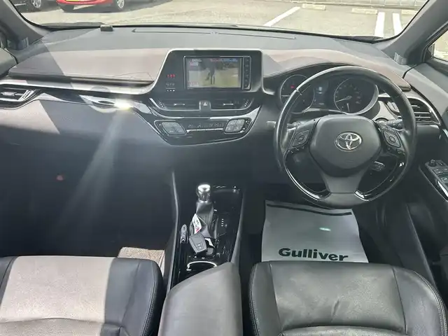 トヨタ Ｃ－ＨＲ G－T 群馬県 2018(平30)年 4.4万km ブラックマイカ 4WD/寒冷地仕様車/純正SDナビ（FM・AM/CD・DVD/Bluetooth）/フルセグTV/バックカメラ/ビルトインETC/純正ドライブレコーダー（前方）/プリクラッシュ/横滑り防止装置/レーンキープアシスト/パーキングセンサー/レーダークルーズコントロール/BSM/レザーシート/シートヒーター（D/N席）/純正フロアマット/オートライト/オートハイビーム/LEDヘッドライト/ガナドール4本だしマフラー/モデリスタフルエアロ/純正18インチアルミホイール/プッシュスタート/スマートキー/取扱説明書/保証書/記録簿