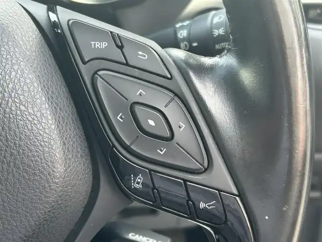トヨタ Ｃ－ＨＲ G－T 群馬県 2018(平30)年 4.4万km ブラックマイカ 4WD/寒冷地仕様車/純正SDナビ（FM・AM/CD・DVD/Bluetooth）/フルセグTV/バックカメラ/ビルトインETC/純正ドライブレコーダー（前方）/プリクラッシュ/横滑り防止装置/レーンキープアシスト/パーキングセンサー/レーダークルーズコントロール/BSM/レザーシート/シートヒーター（D/N席）/純正フロアマット/オートライト/オートハイビーム/LEDヘッドライト/ガナドール4本だしマフラー/モデリスタフルエアロ/純正18インチアルミホイール/プッシュスタート/スマートキー/取扱説明書/保証書/記録簿